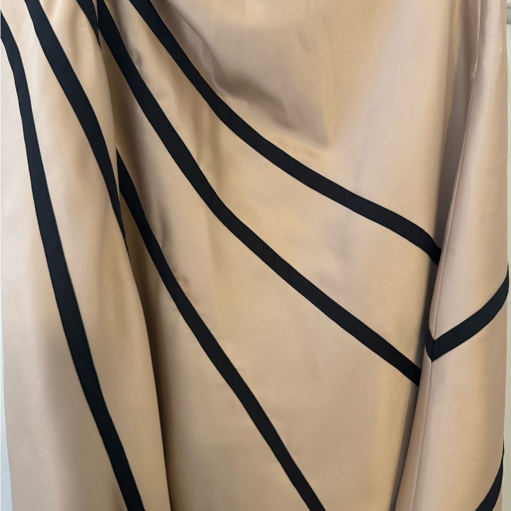 White House Black Market Tan and Black Midi Skirt size 10 - Picture 8 of 10